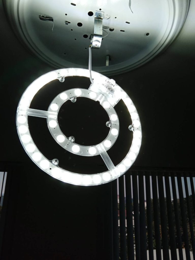 ติดตั้งหลอด led