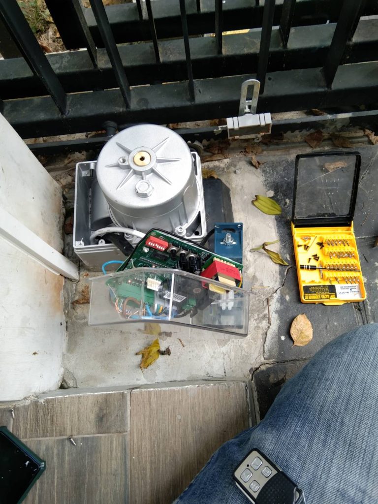 ตรวจเช็กมอเตอร์ประตูรีโมท