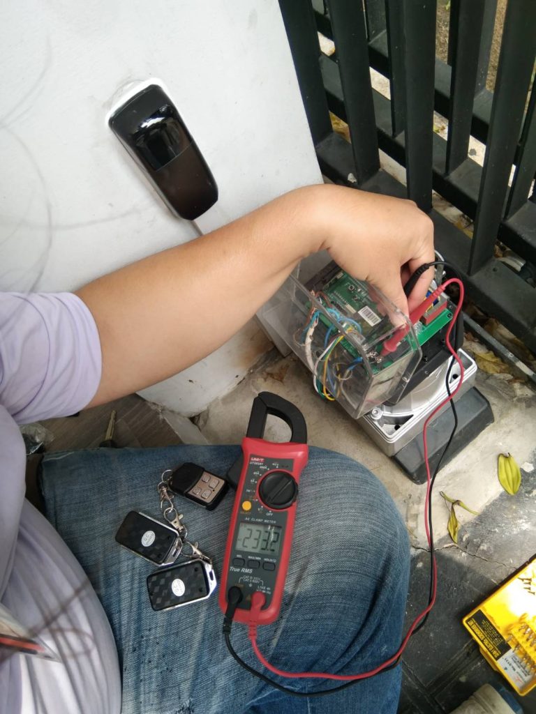 ตรวจเช็กมอเตอร์ประตูรีโมท