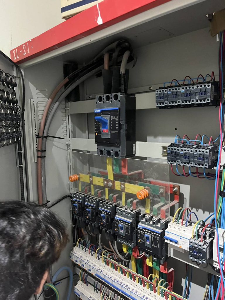 ตู้เมนไฟฟ้า