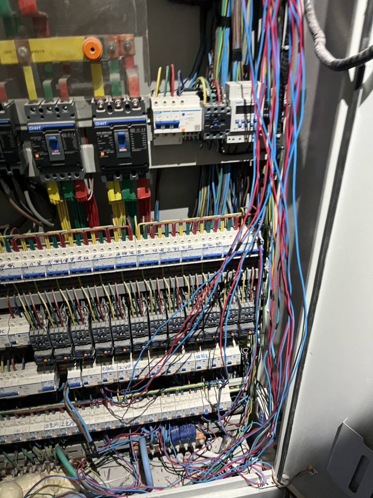 ตู้เมนไฟฟ้า