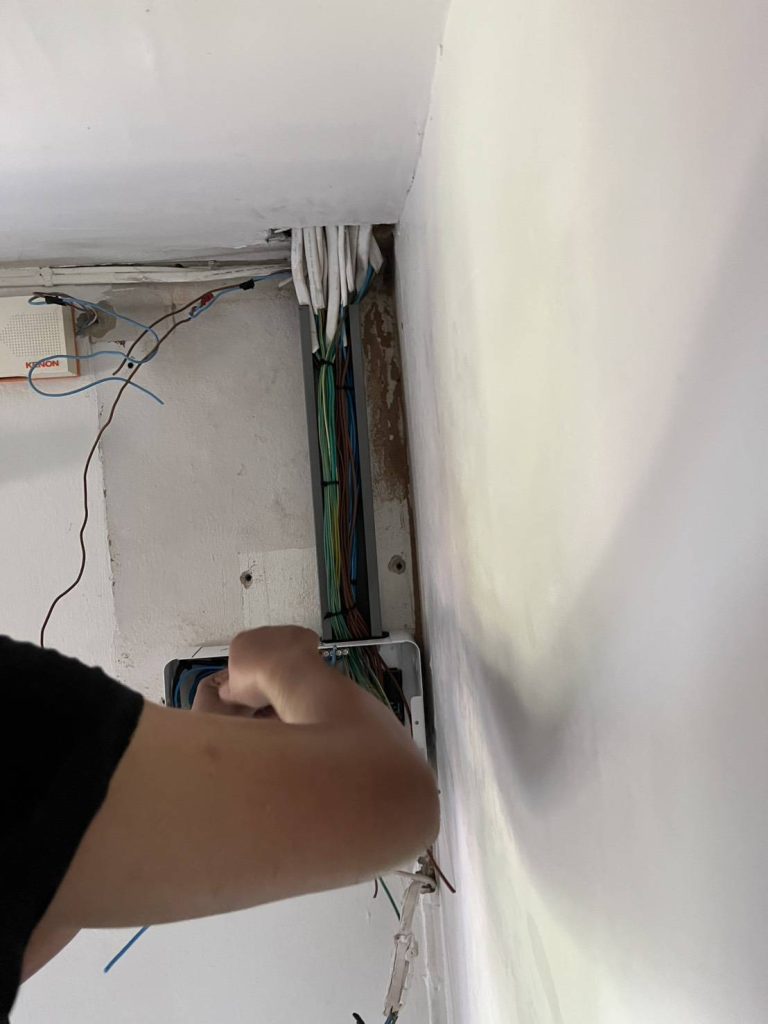 ติดตั้งตู้คอนซูมเมอร์