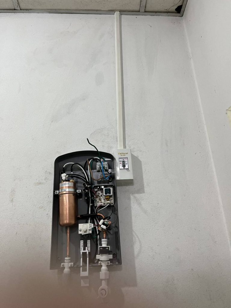 เครื่องทำน้ำอุ่น