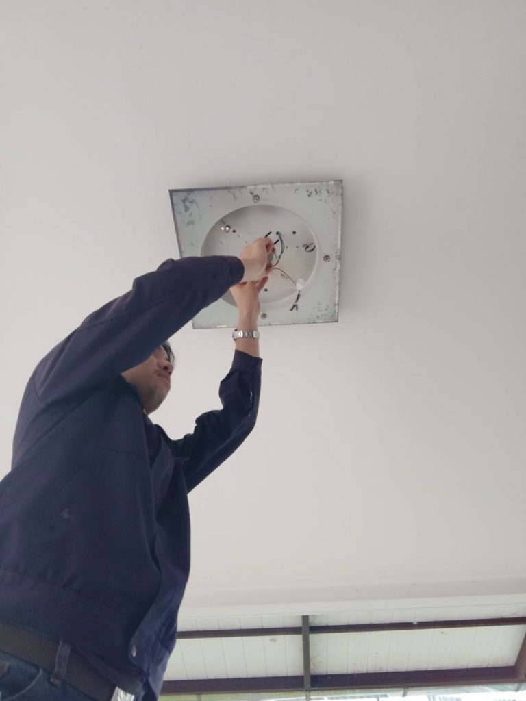 ติดตั้งโคมดาวน์ไลท์