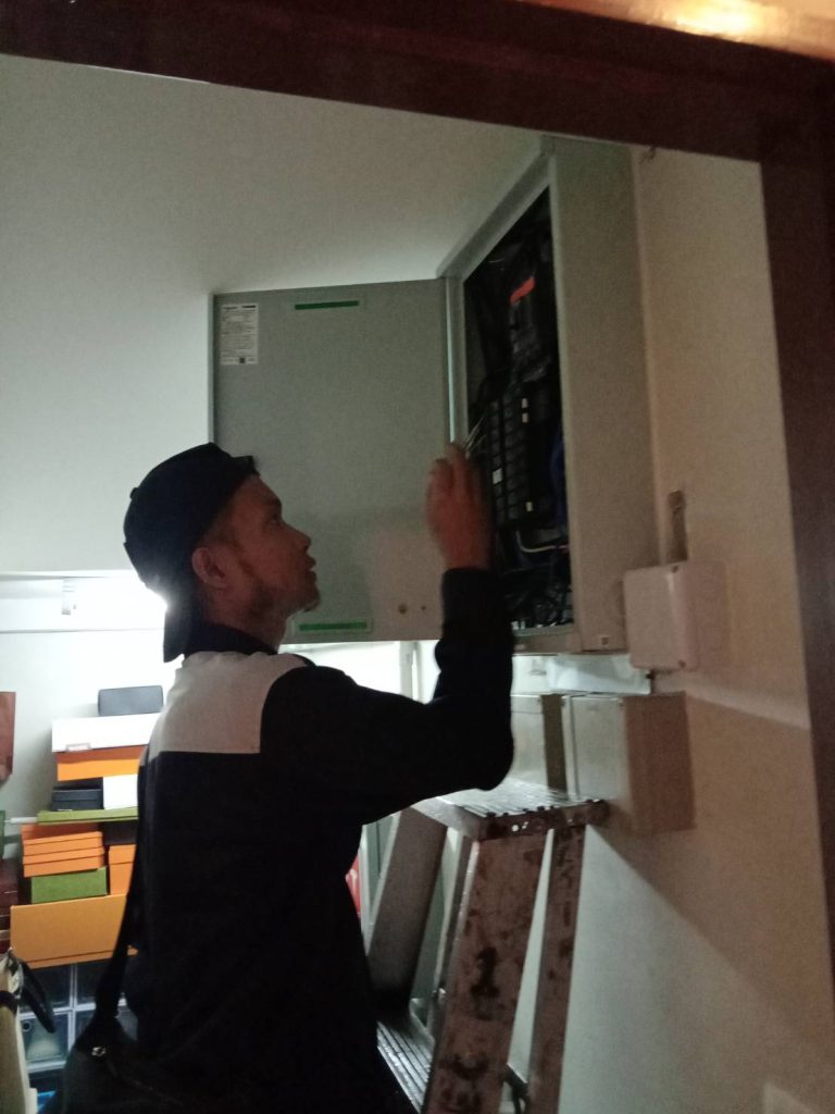 ตรวจเช็กตู้โหลดเซ็นเตอร์