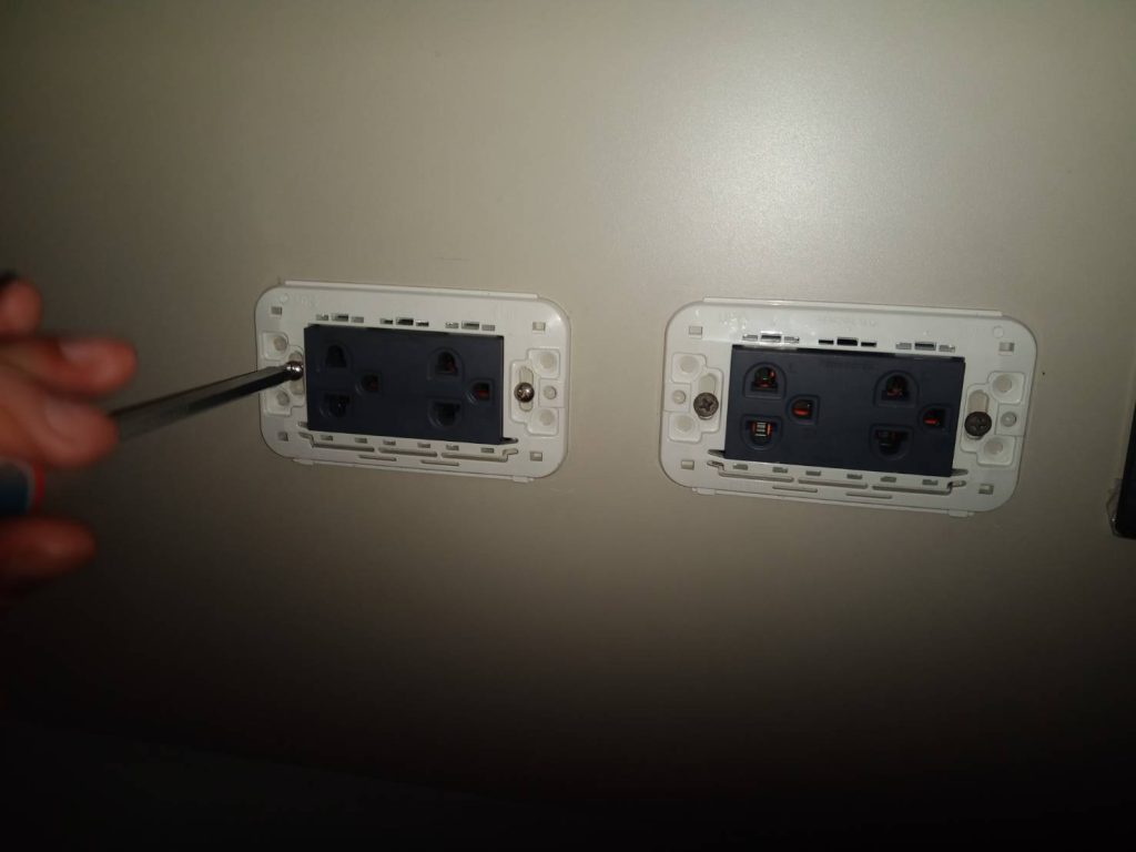 เช็กปลั๊ก