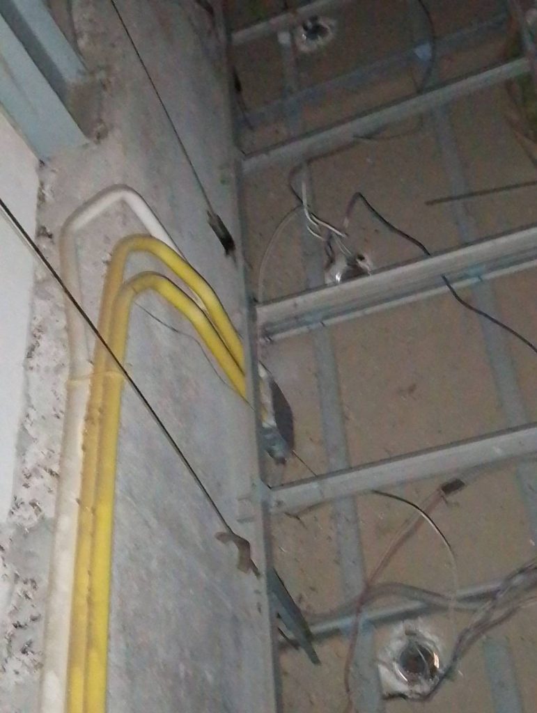 เดินสายไฟ