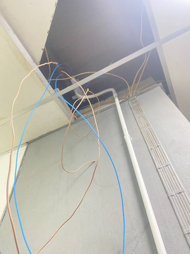 เดินท่อร้อยสาย