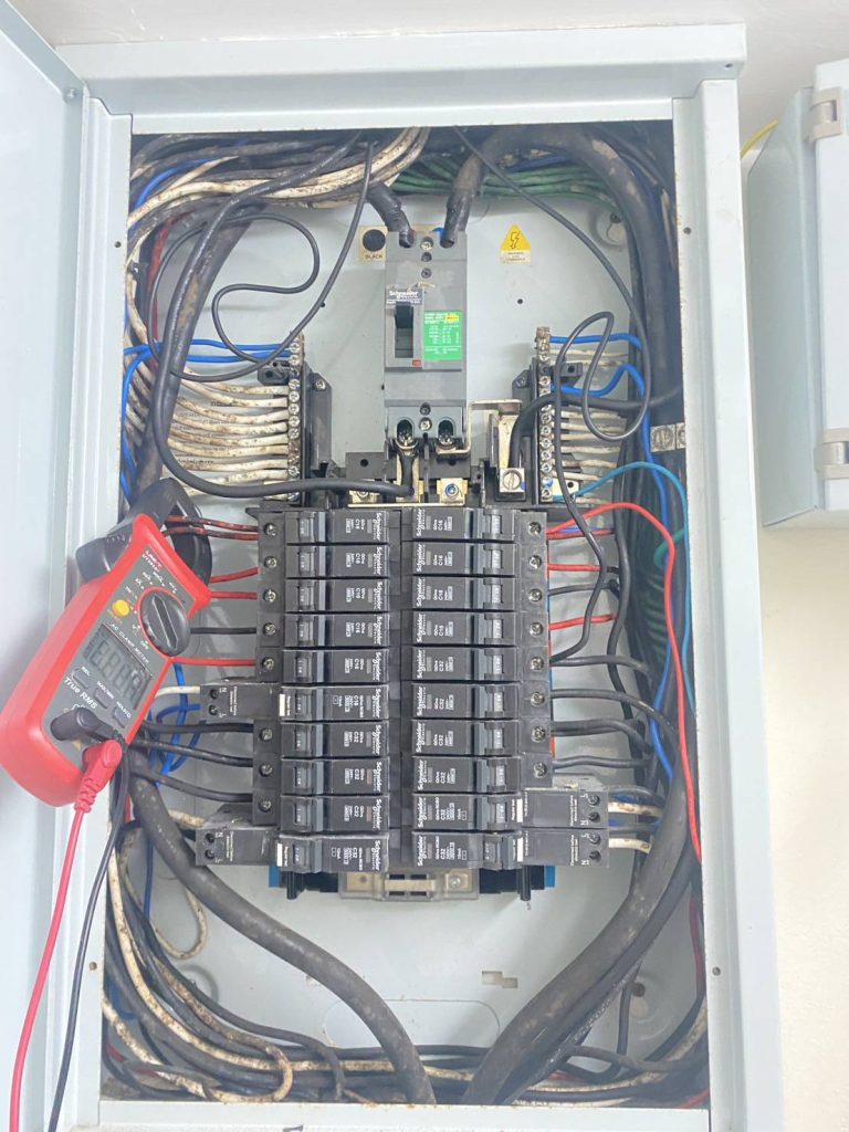 วัดกระแสจากตู้โหลดเซ็นเตอร์