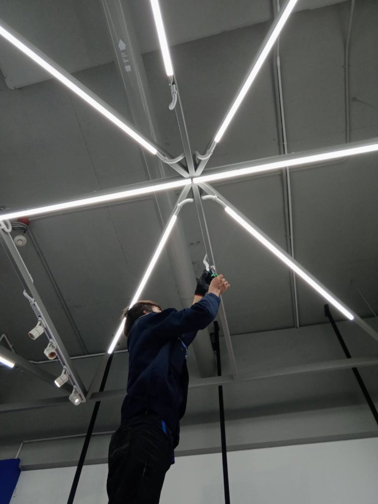 งานติดตั้งไฟแสงสว่าง