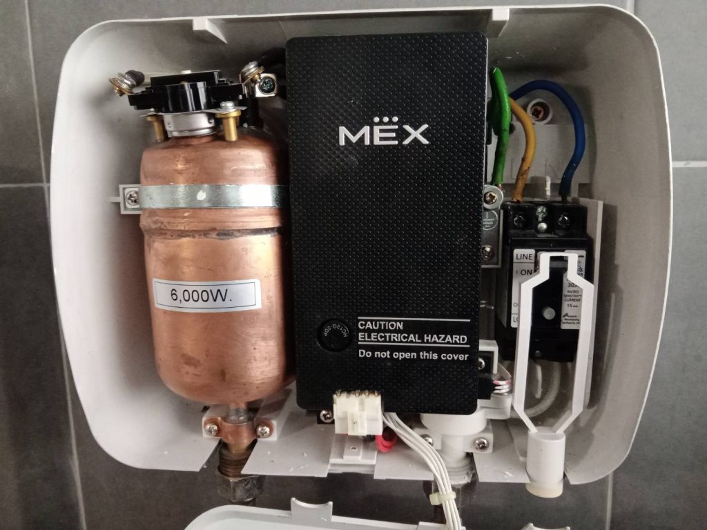 เครื่องทำน้ำอุ่น