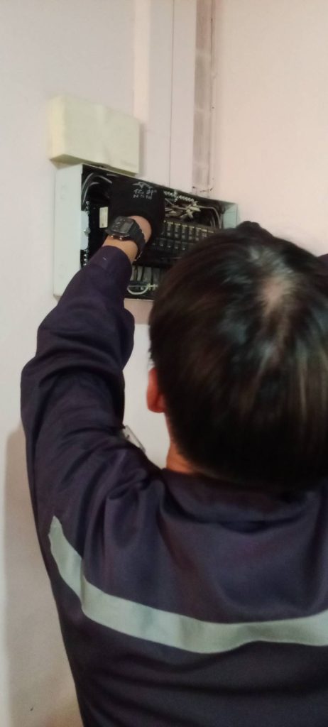 ซ่อมตู้เบรกเกอร์