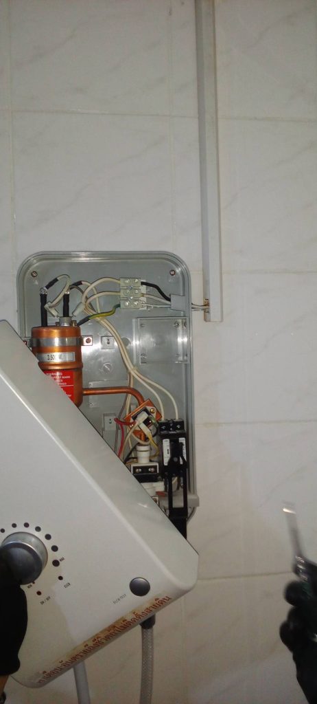 ตรวจเช็กเครื่องทำน้ำอุ่น