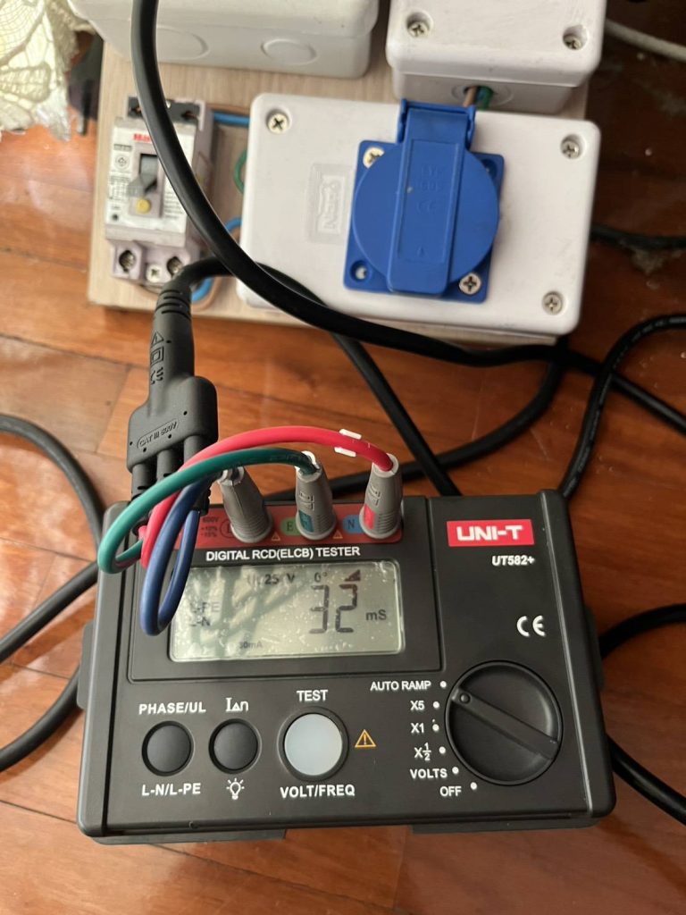 UNI-T UT582+ Digital RCD (ELCB)