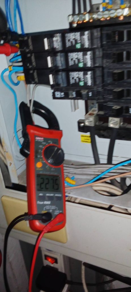 วัดไฟตู้คอนซูมเมอร์