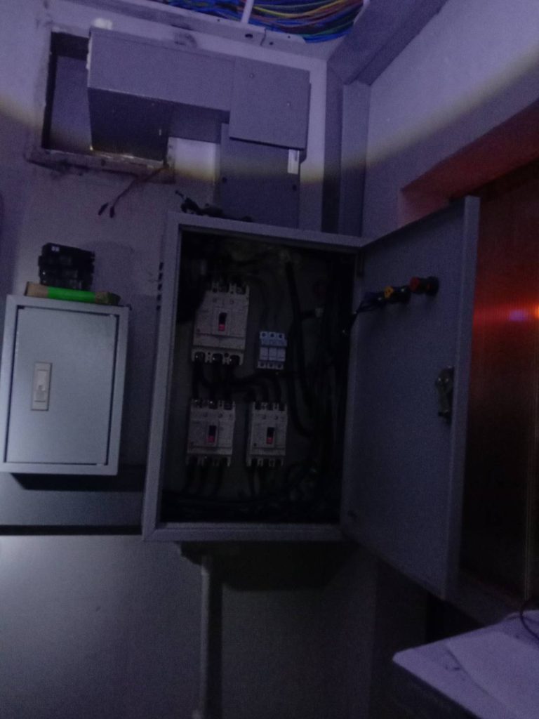 ตู้เมนไฟฟ้า