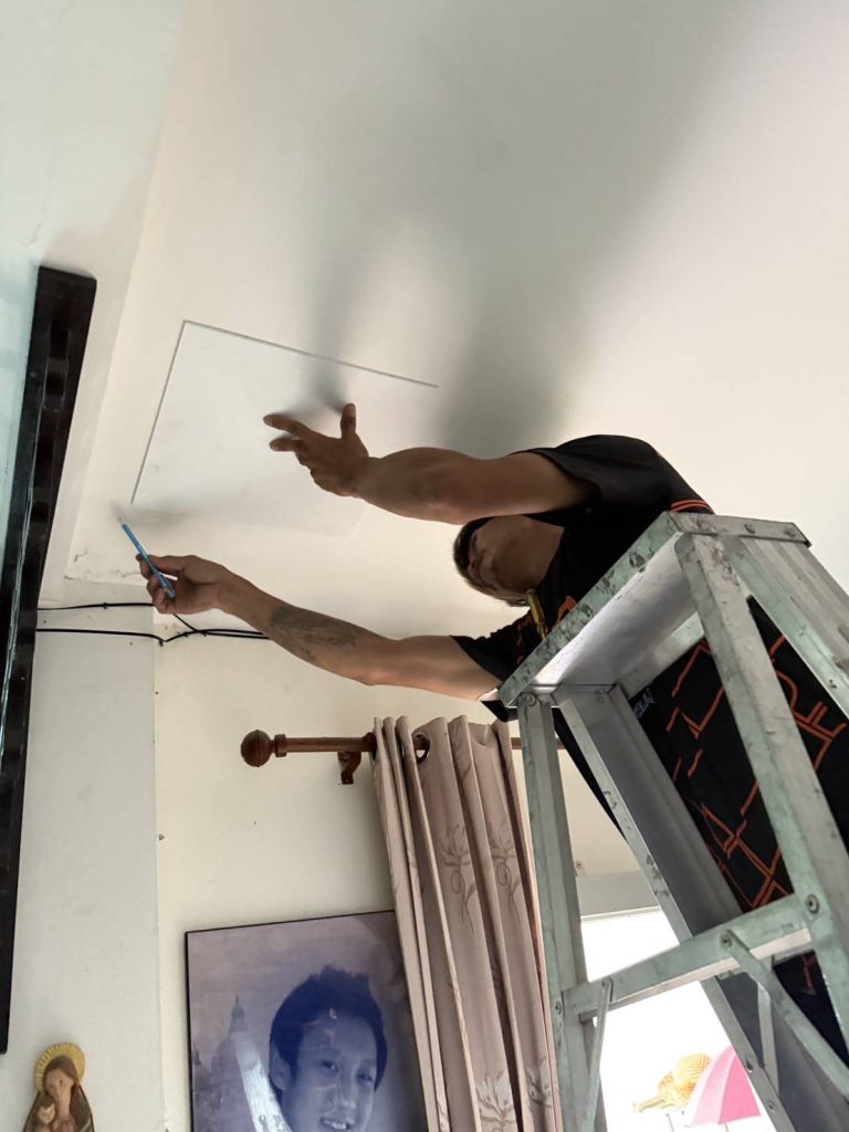 เจ้าฝ้าทำช่องเซอร์วิส