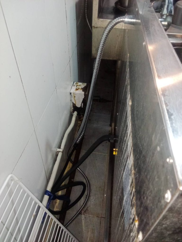 กล่องพักสายไฟ