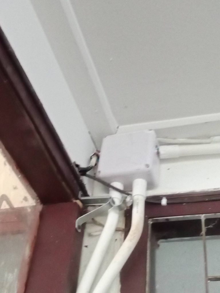 กล่องพักสายไฟ