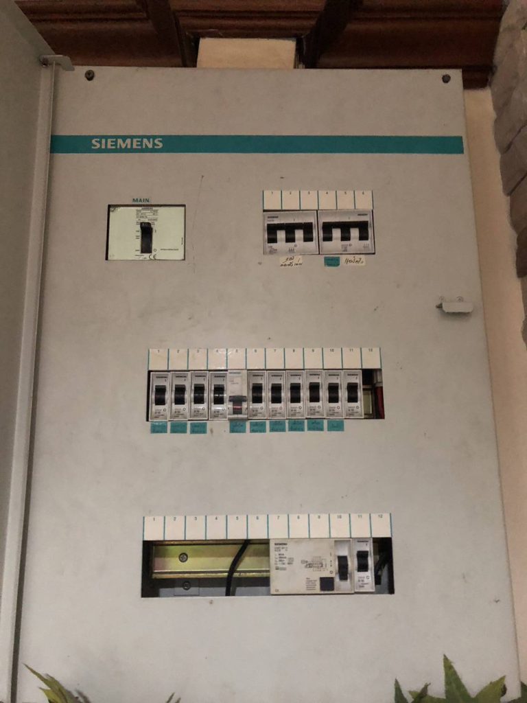 ตู้โหลดเซ็นเตอร์