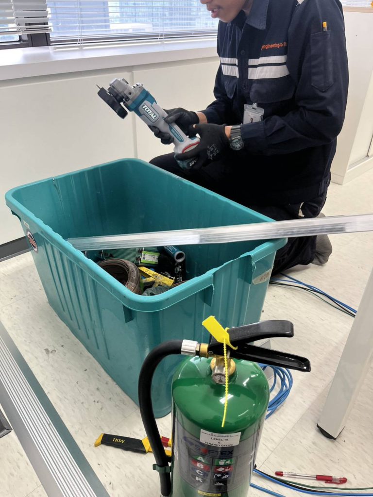 เตรียมรางสายไฟ