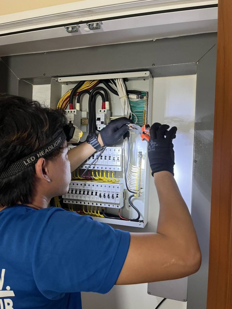 ซ่อมตู้เมน