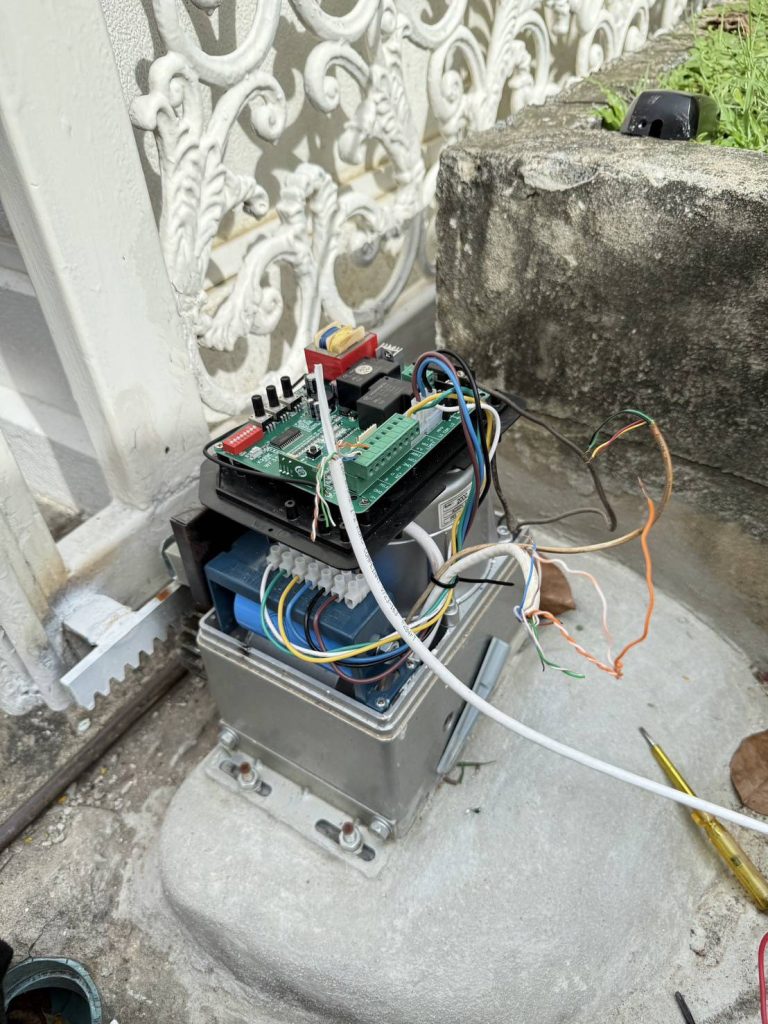 ตรวจเช็กมอเตอร์ประตูรีโมท