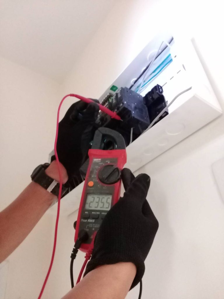 วัดไฟตู้คอนซูมเมอร์