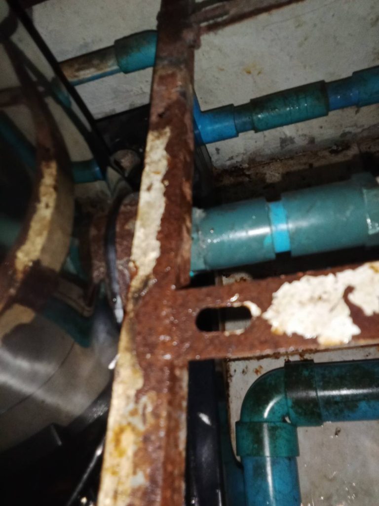 จุดต่อท่อปั๊มน้ำ