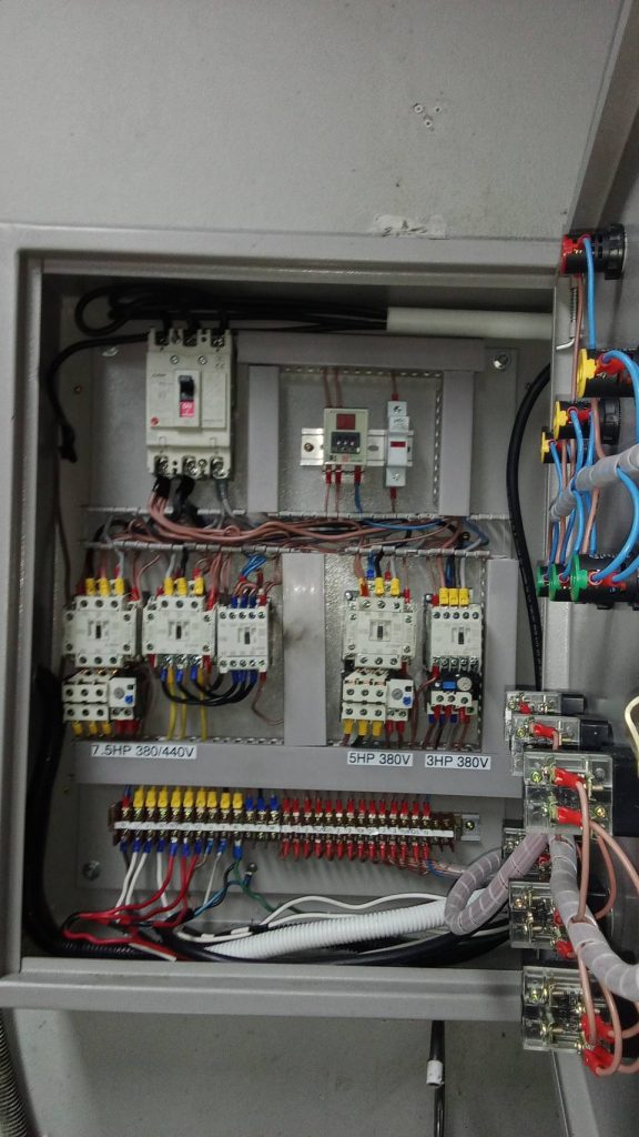 ตู้เมนไฟฟ้า