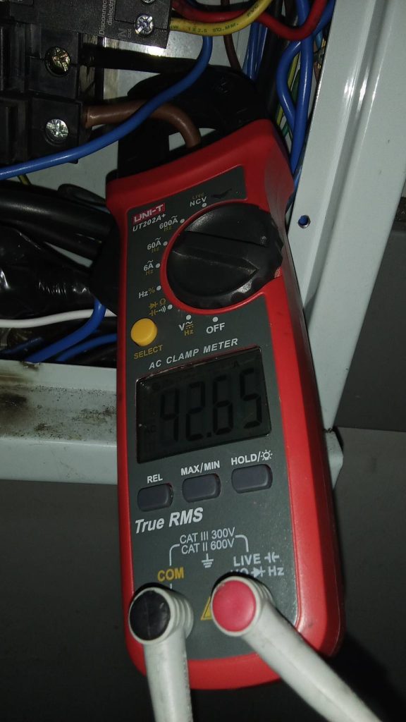 วัดไฟตู้โหลดเซ็นเตอร์