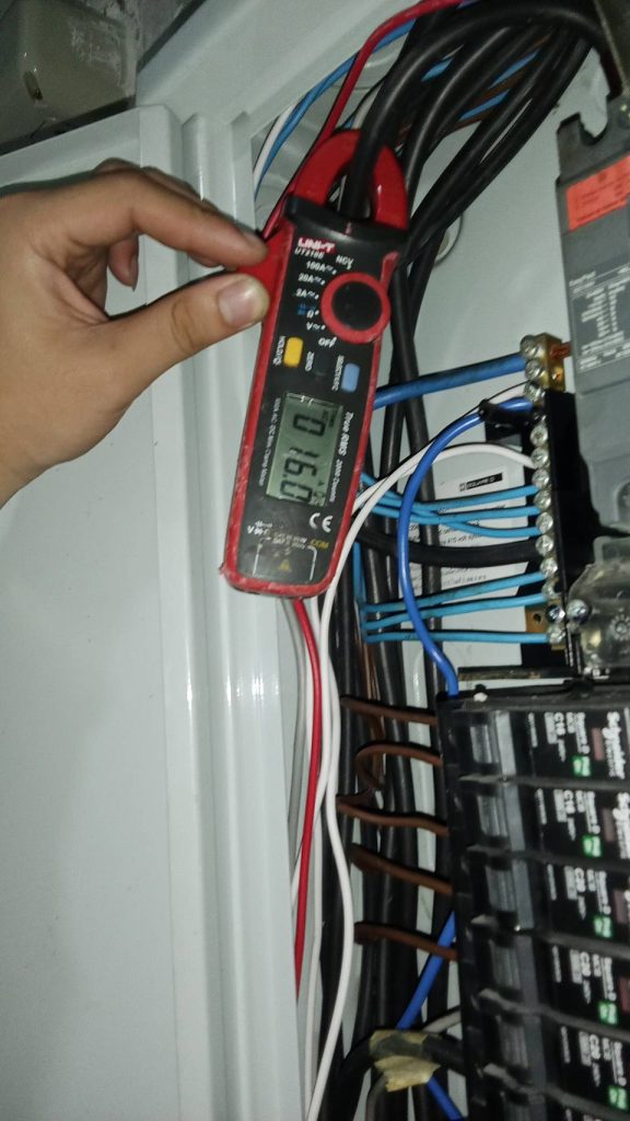 วัดไฟตู้โหลดเซ็นเตอร์