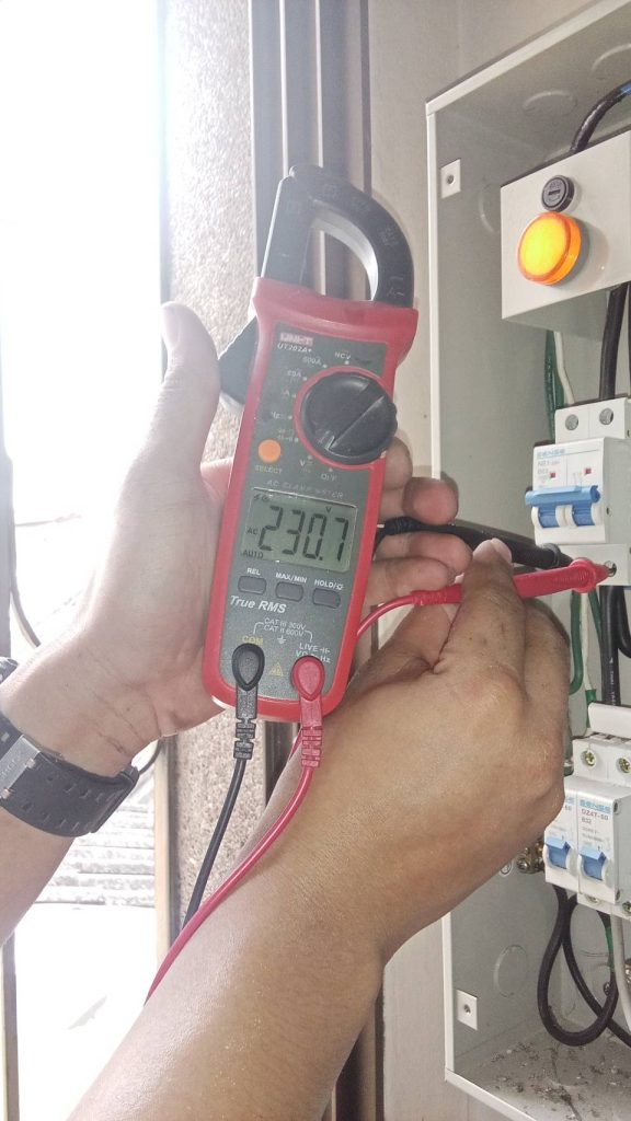 วัดไฟตู้คอนซูมเมอร์