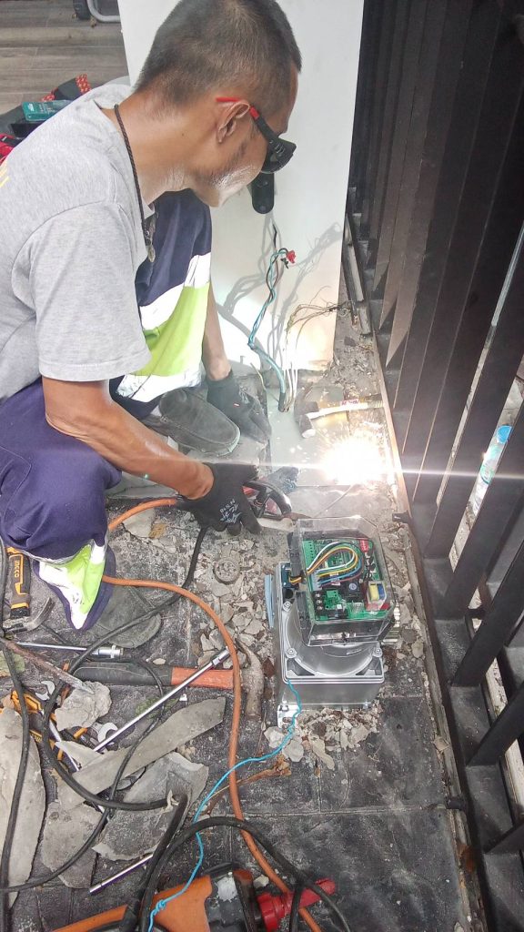 เตรียมจุดติดตั้งมอเตอร์ประตูรีโมท