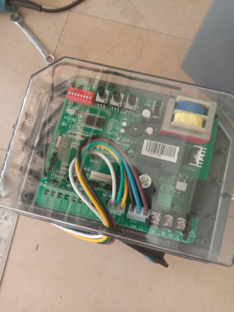 แผงวงจรมอเตอร์ประตูรีโมท