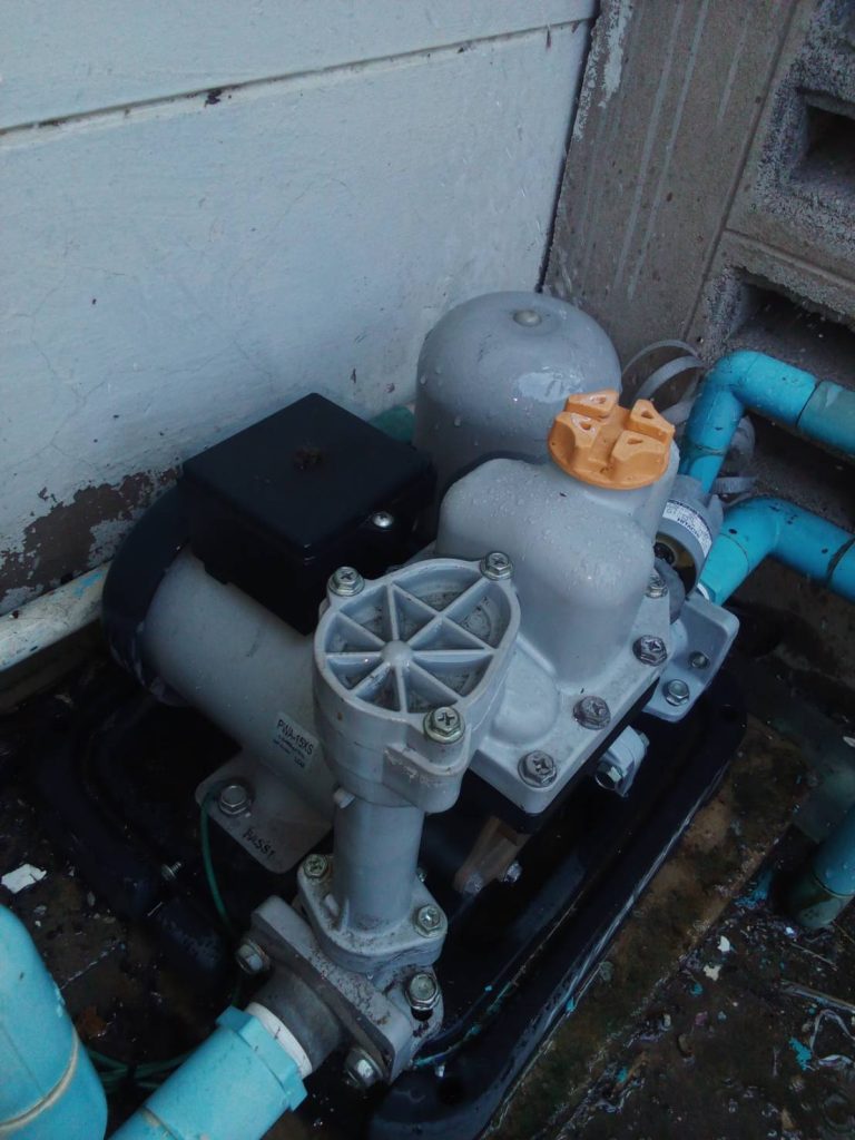 ปั๊มน้ำ