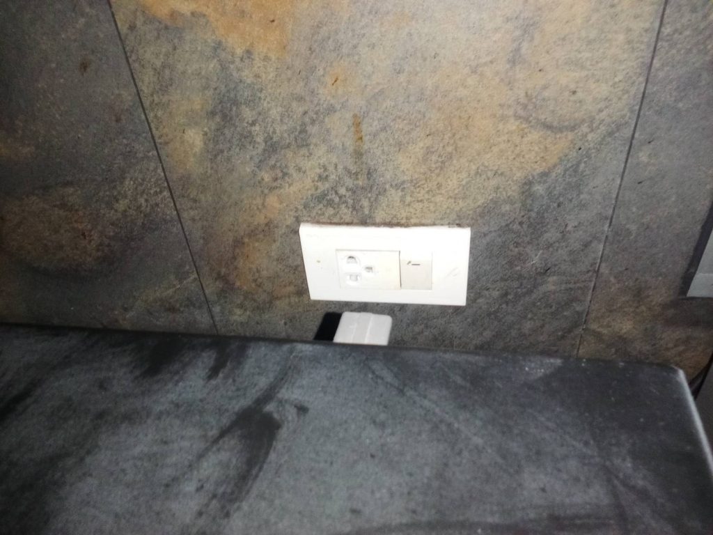 ปลั๊กไฟ