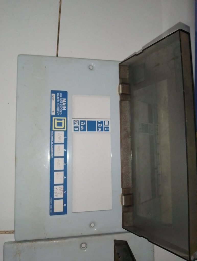 ฝาตู้คอนซูมเมอร์