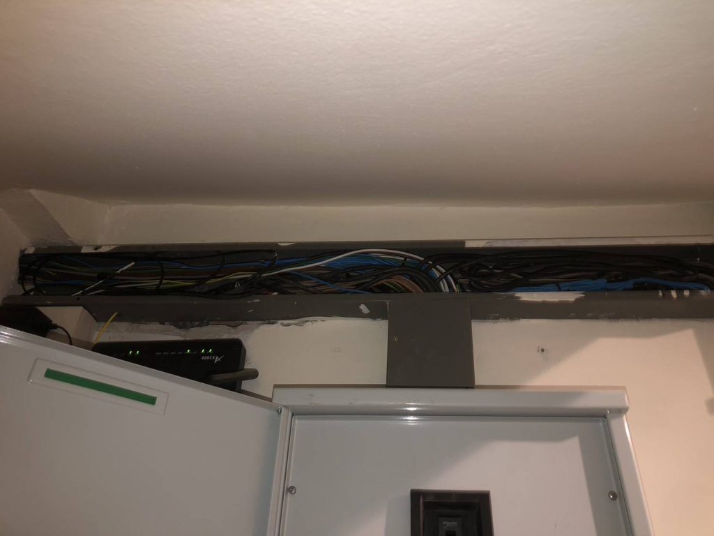 แนวสายไฟ