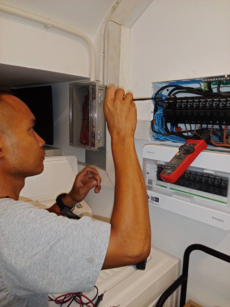 ตรวจเช็กตู้คอนซูมเมอร์