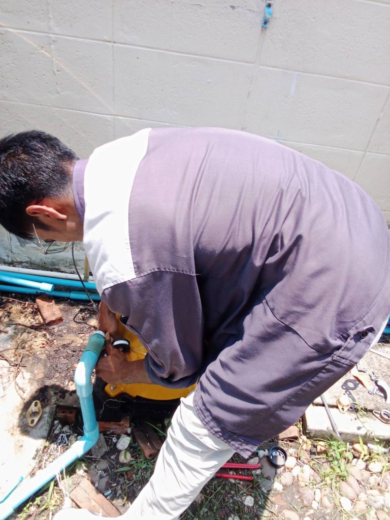 ซ่อมปั๊มน้ำ