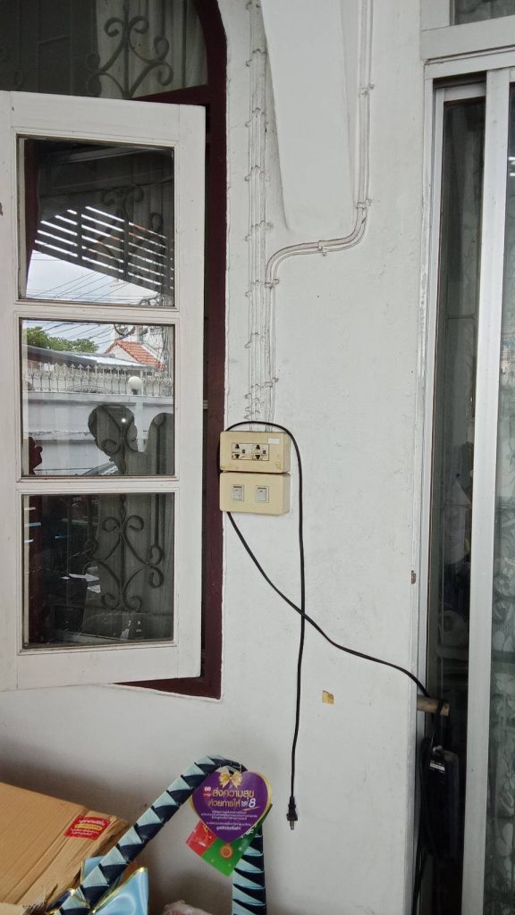 ปลั๊กและสวิตช์