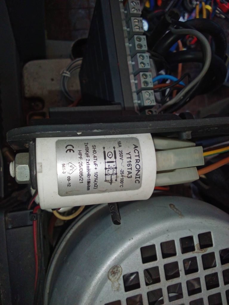 ซ่อมมอเตอร์ประตูรีโมท