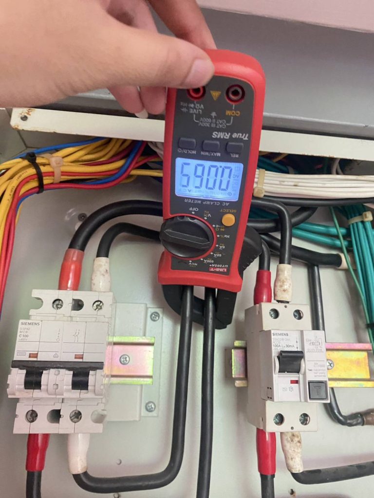 วัดไฟเมนเบรกเกอร์