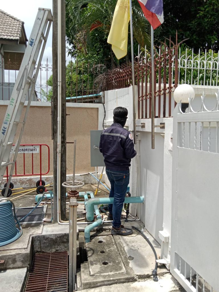 เดินสายไฟ