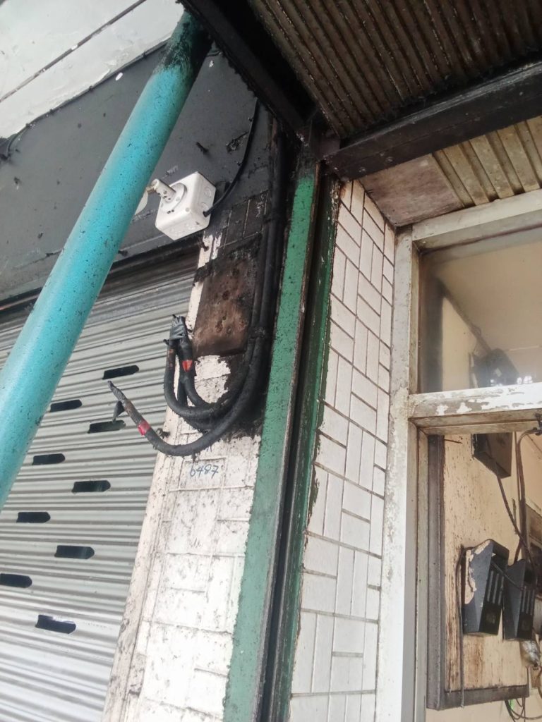 จุดติดตั้งมิเตอร์ไฟฟ้าที่มีรอยไหม้