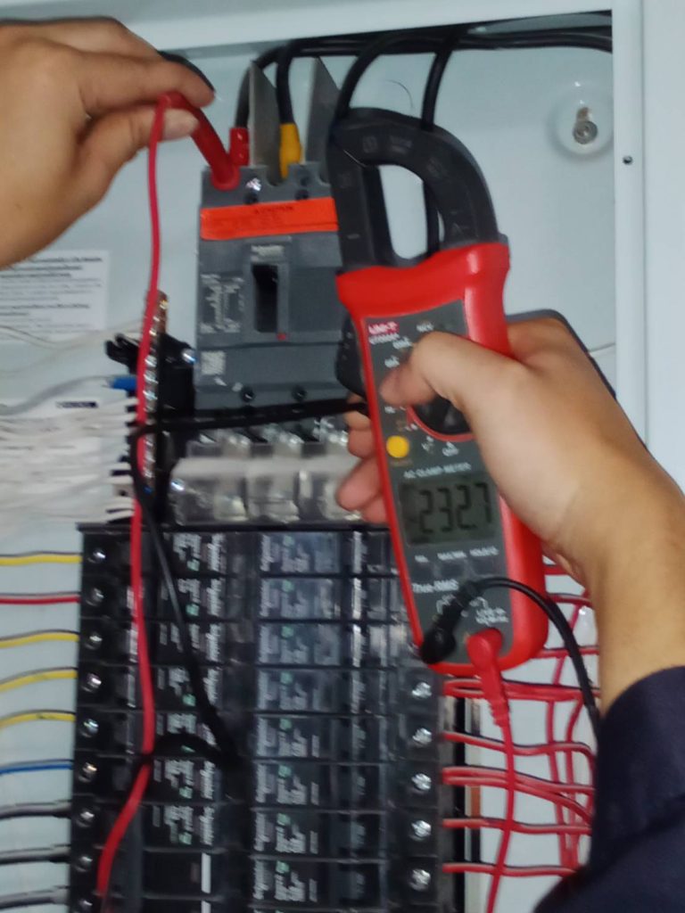 ตู้โหลดเซ็นเตอร์