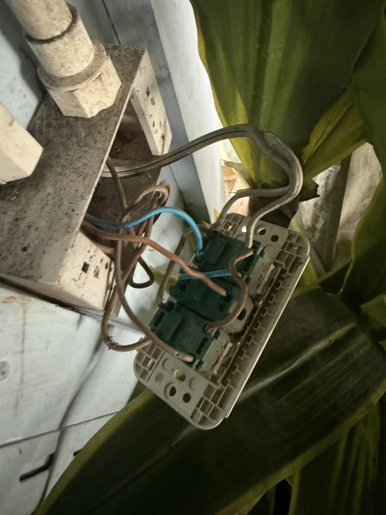 รื้อปลั๊กหาจุดช็อต