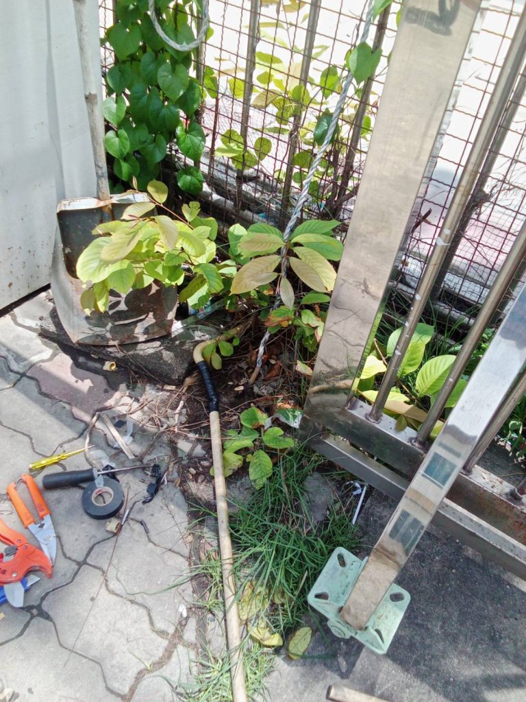 ซ่อมสายไฟชำรุดในท่อ