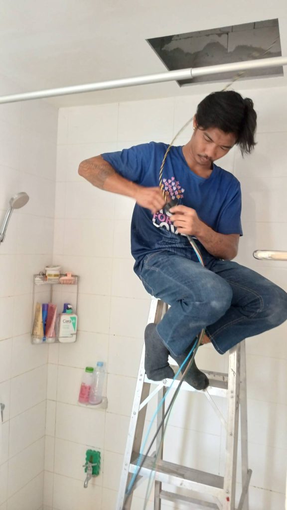 เดินสายไฟ